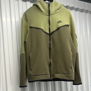 Nike Olive and Khaki Zip-Up Hoodie Tech Fleece